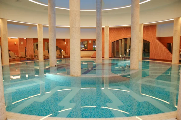 水疗按摩浴缸，豪华酒店安塔利亚 — 图库照片