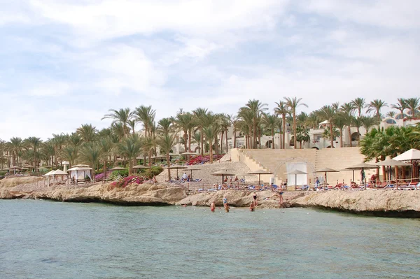 Red sea hotel's beach — Stock Photo, Image