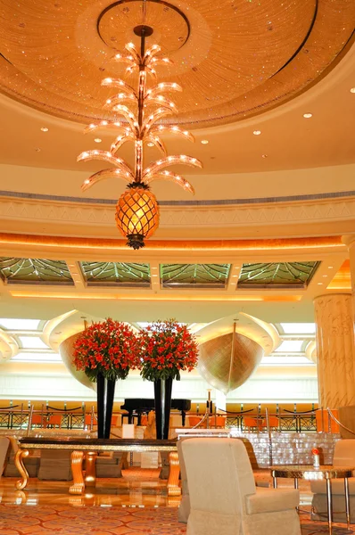Lobby recepce v luxusním hotelu — Stock fotografie