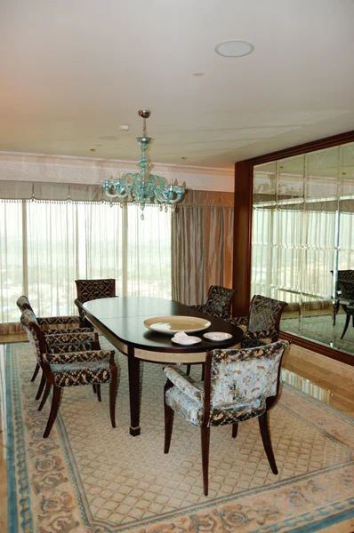 Kamer in luxe hotel, dubai, Verenigde Arabische Emiraten — Stockfoto