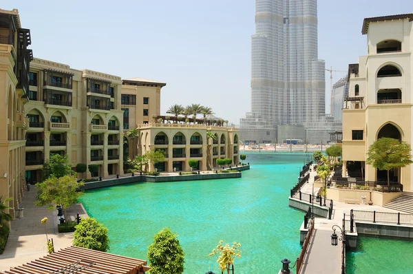 Hotel de estilo árabe no centro de Dubai — Fotografia de Stock