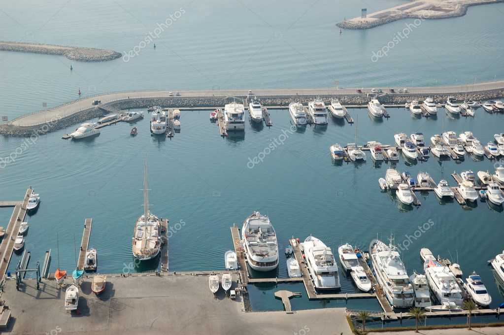 dubai marina yacht parking