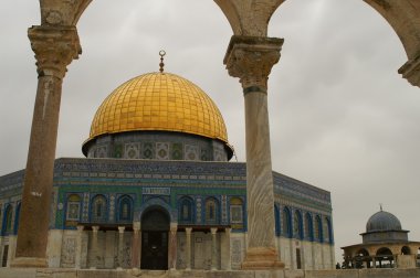 Jerusalem old city - dome of the rock clipart