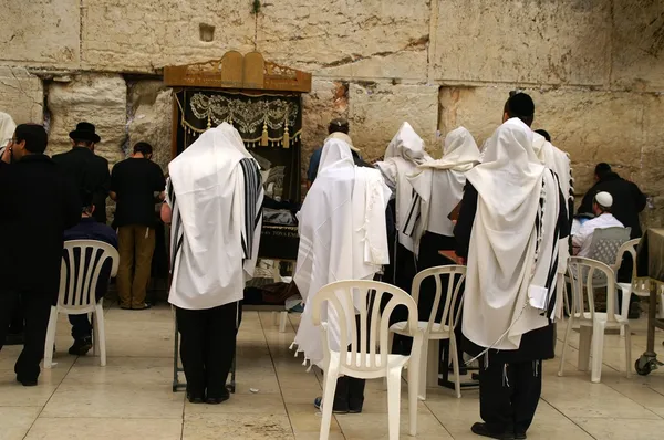 Joodse gebeden nieuwe gejammer muur — Stockfoto