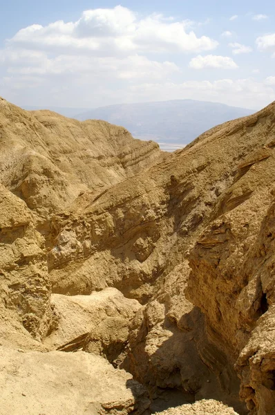 Аравская пустыня - мертвый пейзаж, камень и — стоковое фото