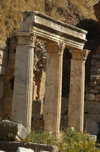 Antiguas ruinas en Éfeso — Foto de Stock