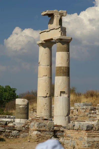इफिसुस में प्राचीन खंडहरों — स्टॉक फ़ोटो, इमेज