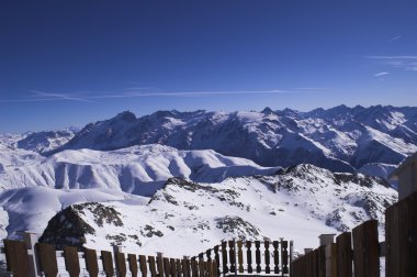 Çocuk kayak tatili Alpes