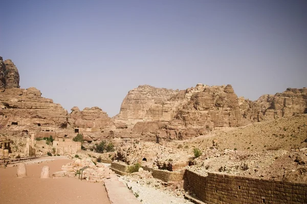 Petra ruiny a hory v Jordánsku — Stock fotografie