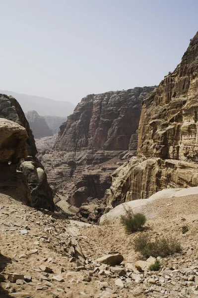Petra-Ruinen und Berge in Jordanien — Stockfoto