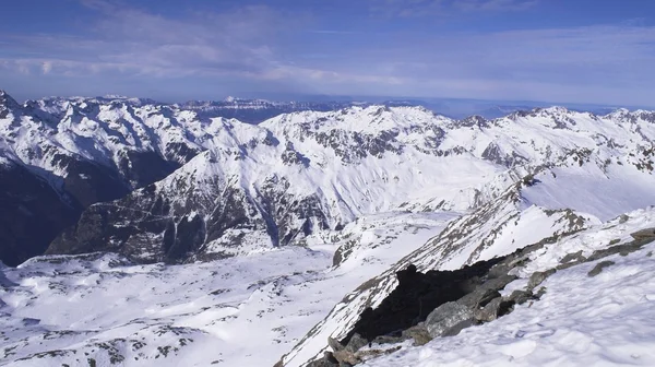 Kinderskiurlaub in den Alpen — Stockfoto