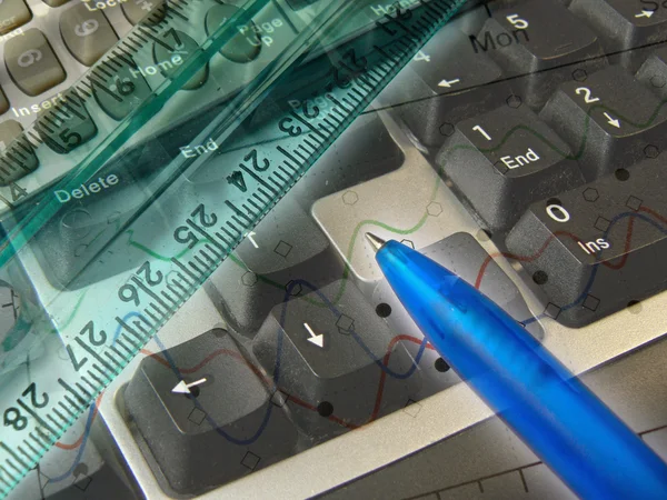 Gráfico, caneta, régua e teclado, collag — Fotografia de Stock