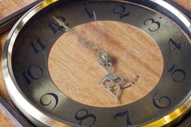 antika görünümlü saat yüzünü