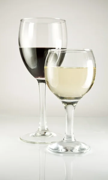 Vinho tinto e branco — Fotografia de Stock