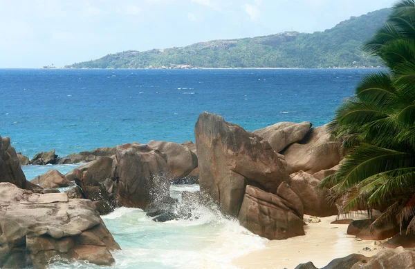 Seychely pláže. ostrov la digue. — Stock fotografie