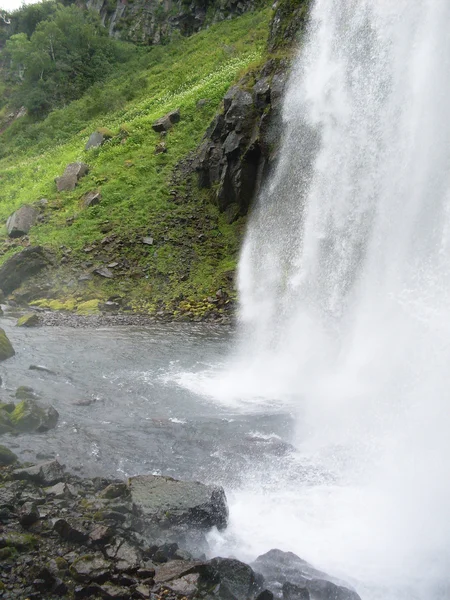 Водопады в горах — стоковое фото