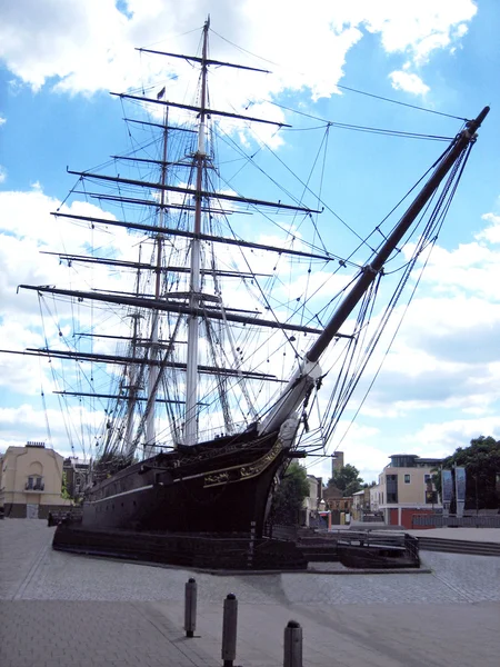 Памятник кораблю в Гринвиче — стоковое фото
