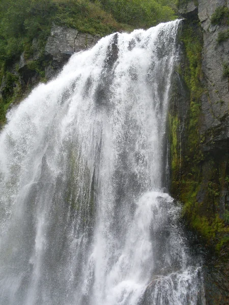 Vodopády v horách — Stock fotografie
