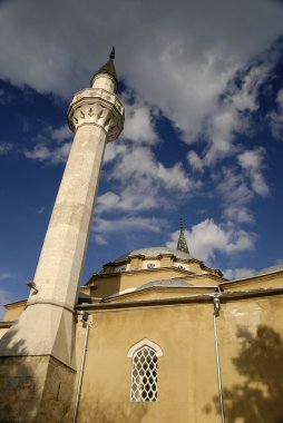 Cami minaresi ile