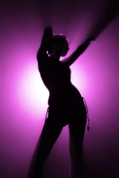 Silhouette de danseuse disco — Photo
