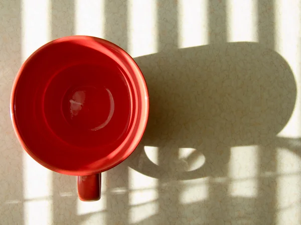 Rød, rund kopp – stockfoto