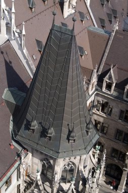 new town hall, Münih, mikrop kubbe çatısı