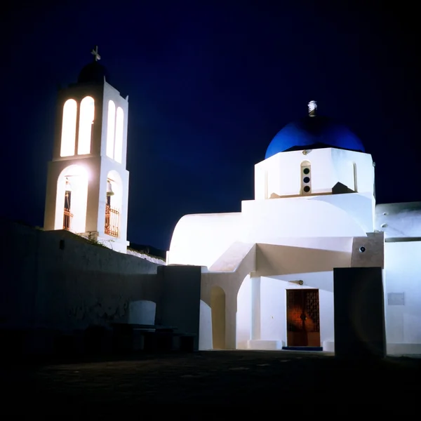 Iglesia ortodoxa en Grecia, vista nocturna — Foto de Stock
