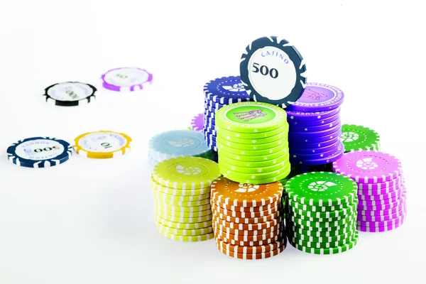 Geïsoleerde casino / poker chips — Stockfoto
