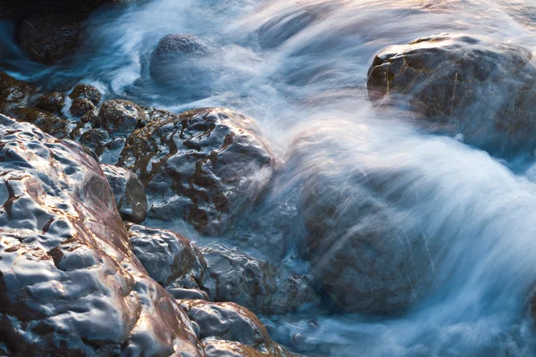 Havet vågor dynamisk Foto — Stockfoto