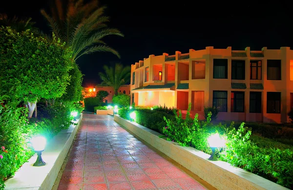 Egito resort à noite — Fotografia de Stock