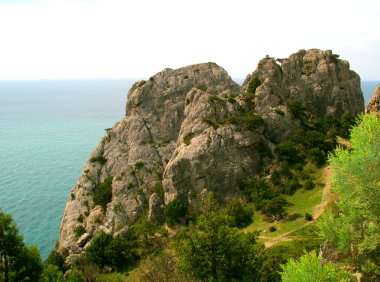 dağ manzarası, deniz ve mavi gökyüzü