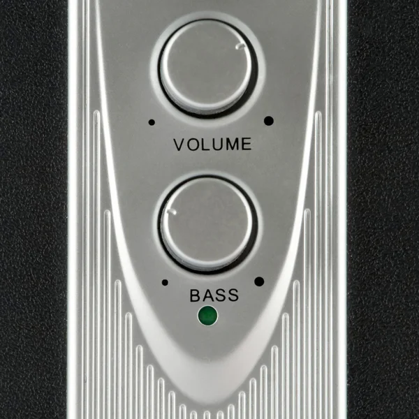 Volume en bass speaker besturingselementen close-up Stockafbeelding