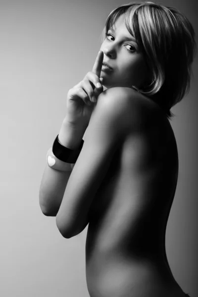 Портрет сексуальної кавказької молодої жінки — стокове фото