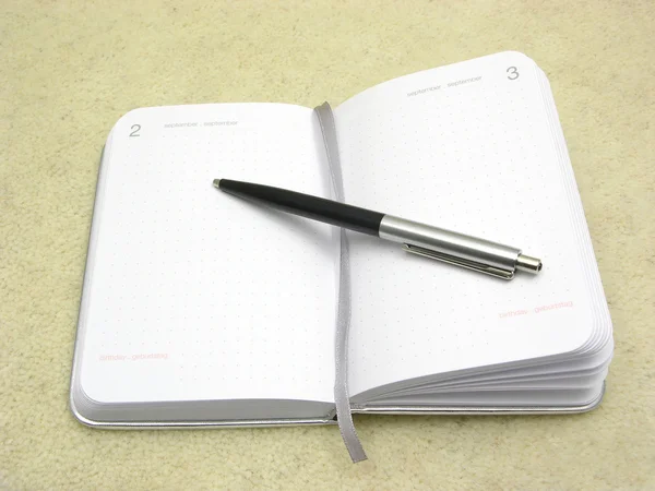 Για να αναστρέψετε ένα ημερολόγιο ραντεβού Ανοίξτε πνεύμα — Φωτογραφία Αρχείου