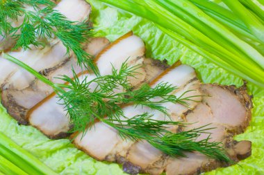 Tütsülenmiş domuz jambon füme.