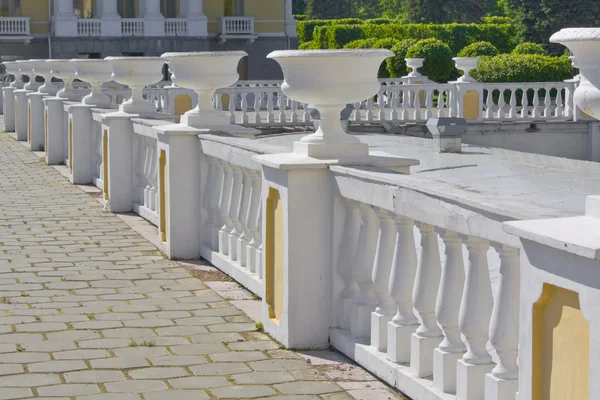 stock image Protection with vases and columns.