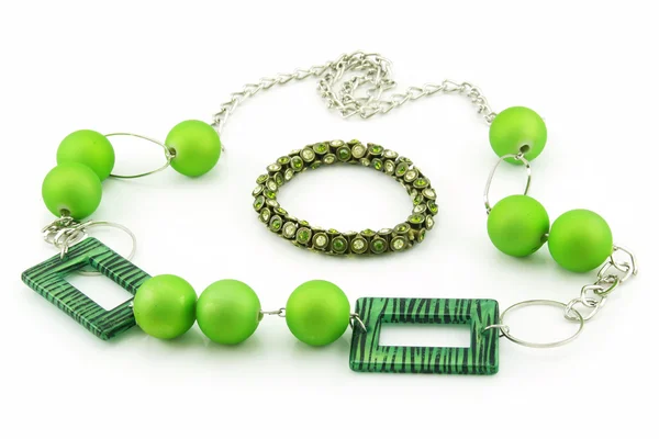 Green Bracelet and Necklace Isolated on — Stock Photo, Image