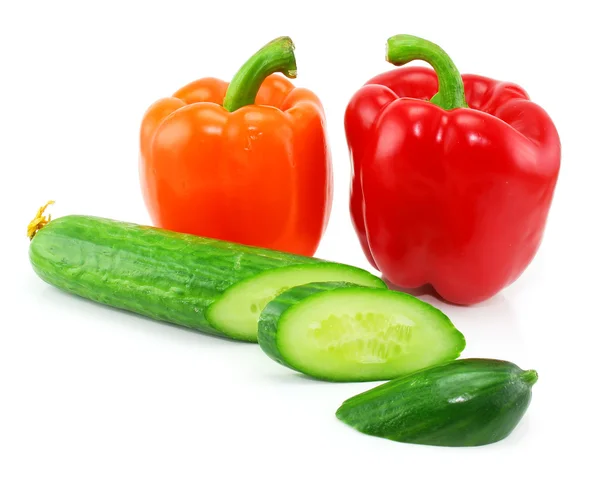 Świeże warzywa (papryka i ogórek) — Zdjęcie stockowe