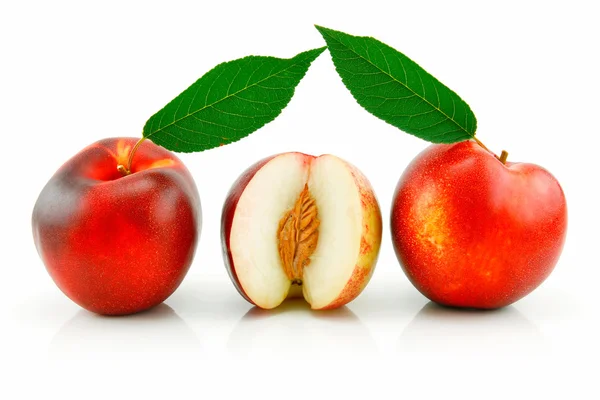 Rijp gesneden Peach (Nectarine) — Stockfoto