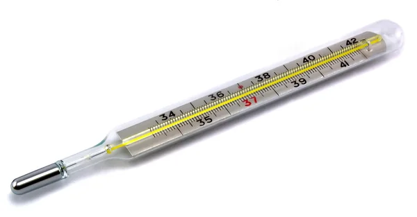 Κλινικό θερμόμετρο σε ένα λευκό φόντο — Φωτογραφία Αρχείου