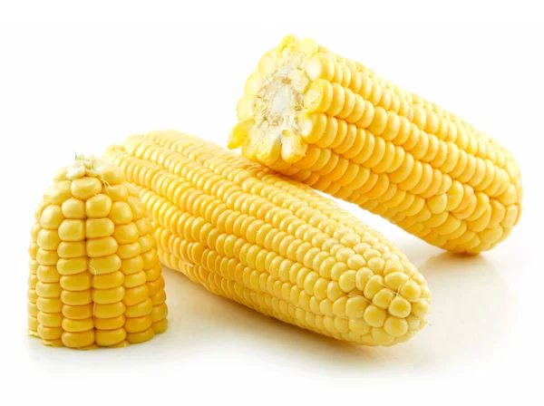 Ripe Broken Yellow Corn Isolated on Whit — Stock Photo, Image