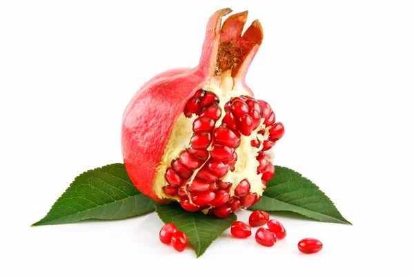 Ripe Sliced Pomegranate Fruit with Leave — Stock Photo, Image