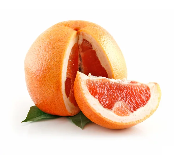 Ripe Sliced Wet Grapefruit with Leaves I — Stock Photo, Image