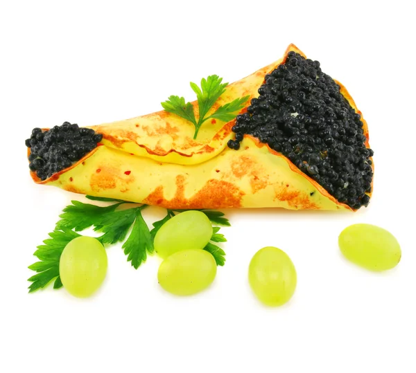 Panqueca recheada de caviar e uvas — Fotografia de Stock