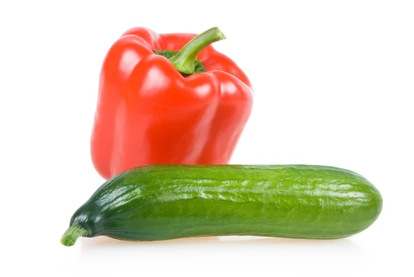 Kırmızı Pul biber ve salatalık sebze — Stok fotoğraf