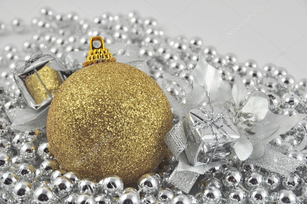 Silver background gold ball 2 — Stock Photo © Xelissa #1289085