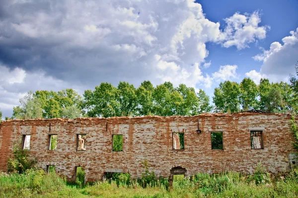 Ruins of an old building — Stock Photo, Image