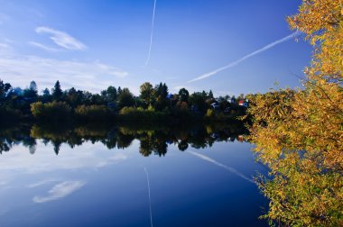 Yansımalar hava izle ile Lake