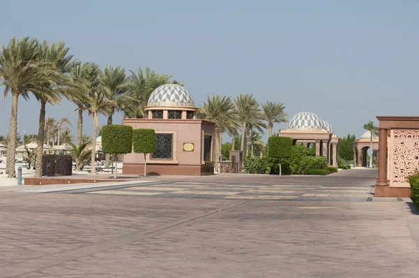 Дворец Эмиратов. День — стоковое фото