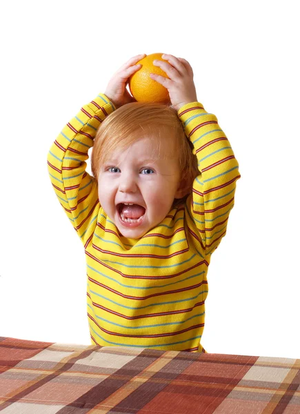 Barn med frukter — Stockfoto